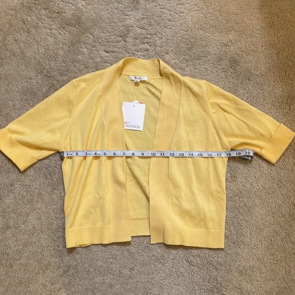 Bright Fun Cardigan - Picture 3 of 9